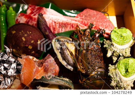Assorted high-quality BBQ ingredients ・Ise lobster, abalone, sirloin steak, turban shell grilled in a pot, fish, vegetables (Chiba) Assorted high-quality BBQ ingredients ・Ise lobster, abalone, sirloin steak, turban shell grilled in a pot, fish, vegetables (Chiba) 104278249