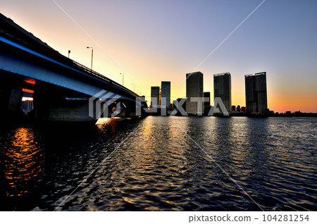 Toyosu Gururi Park Evening view of Toyosu Bridge and high-rise apartments 104281254