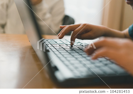 兒童 孩子 小孩 104281453