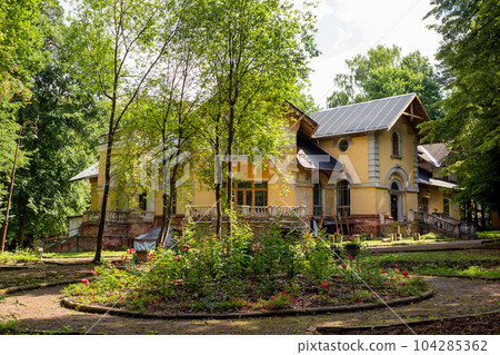 View of the house of Turliki estate in 1899 (Morozova cottage) 104285362