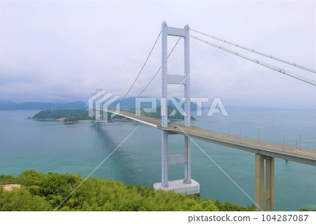 From Osakikamijima in Hiroshima to Omishima by ferry and then to Umashima in Imabari via the Shimanami Kaido between the rainy season and early summer From Osakikamijima in Hiroshima to Omishima by ferry and then to Umashima in Imabari via the Shimanami Kaido between the rainy season and early summer 104287087