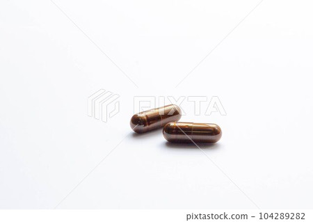iron supplement tablets 104289282
