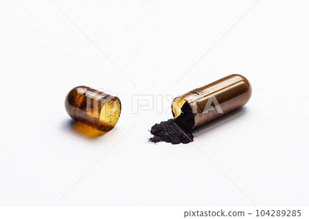 iron supplement tablets 104289285