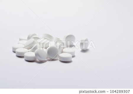 iron supplement tablets iron supplement tablets 104289307