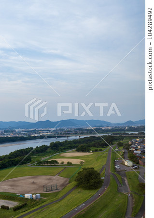 Kiso River and Kakamigahara seen from Sweetpia Konan 104289492