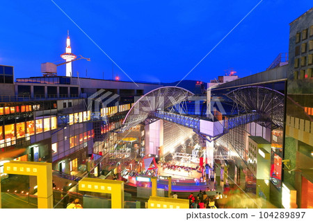 [Kyoto Prefecture] Night view of the grand staircase inside JR Kyoto Station 104289897