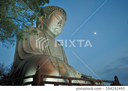 Illumination of Shurakuen Daibutsu Illumination of Shurakuen Daibutsu 104292495
