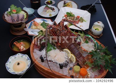 Gorgeous seafood kaiseki cuisine with spiny lobster Gorgeous seafood kaiseki cuisine with spiny lobster 104292496