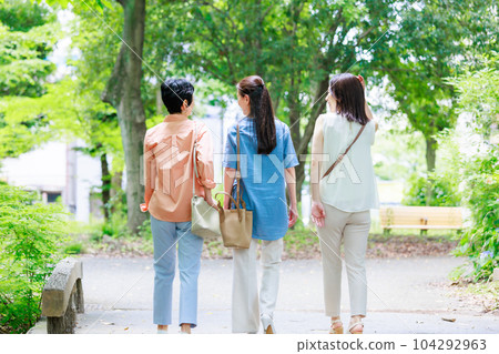 Sightseeing for middle-aged girls Image of a girls' trip 104292963