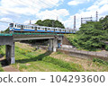 Izu Hakone color 101 series on the Seibu Tamagawa Line crossing the Nogawa iron bridge 104293600