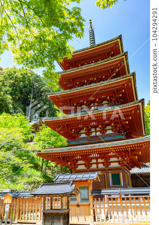 The five-storied pagoda of Hasedera Temple, Nara Prefecture 104294291