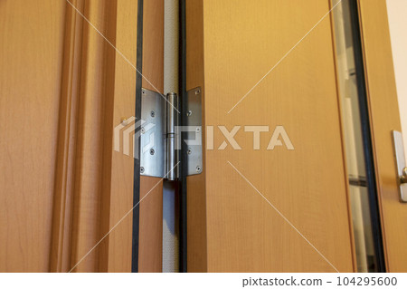 Door hinge Door hinge 104295600