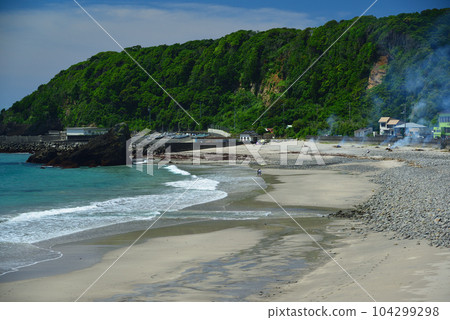 Clean Umino Tagyu Beach 104299298