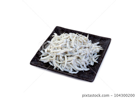 Dried sardines served on a plate [white background, clipping] 104300200