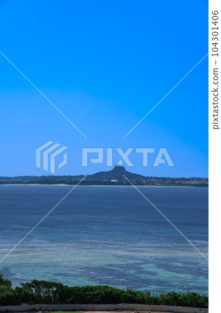 從海洋博公園看到的伊江島 從海洋博公園看到的伊江島 104301406
