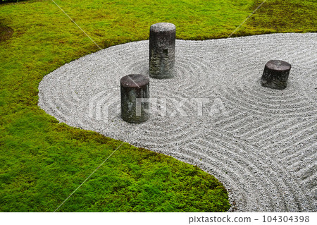 Higashiyama Ward, Kyoto City, Tofukuji Temple, Hokuto Garden in early summer 104304398