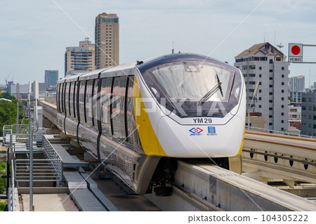 Monorail in Bangkok, Thailand (Yellow Line) Monorail in Bangkok, Thailand (Yellow Line) 104305222
