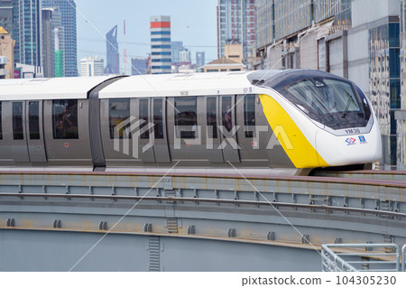 泰國曼谷的單軌列車(黃線) 泰國曼谷的單軌列車(黃線) 104305230