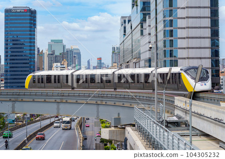 Monorail in Bangkok, Thailand (Yellow Line) Monorail in Bangkok, Thailand (Yellow Line) 104305232