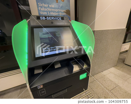 SB-Service Sparkasse cash machine. Sparkasse is a public sector financial institutions SB-Service Sparkasse cash machine. Sparkasse is a public sector financial institutions 104309755