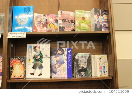 American bookstore BARNES & NOBLE Japanese manga, local magazines 104311009