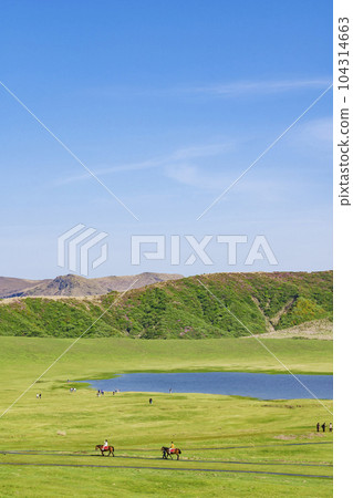 [熊本縣]阿蘇火山口草原草千里濱海灘和騎馬徒步旅行 104314663