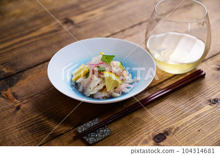檸檬芥末醃鯛魚 104314681