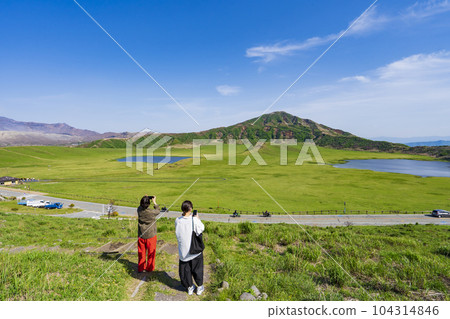 [熊本縣] 壯麗的阿蘇火山口草千里濱海灘 104314846