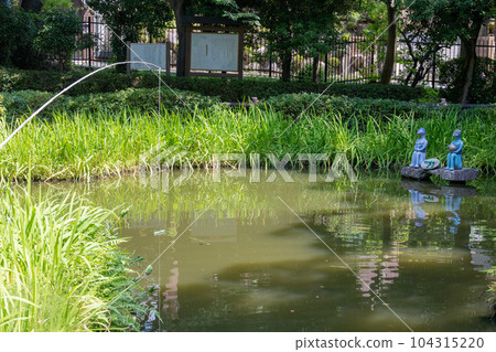 大倉公園葫蘆池的河童和黃瓜 104315220
