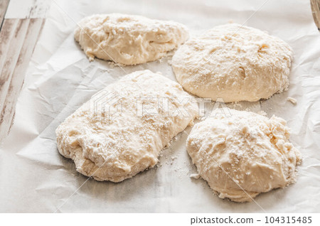 夏巴塔麵團二次發酵 夏巴塔麵團二次發酵 104315485