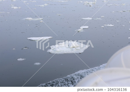 浮冰 浮冰 104316136