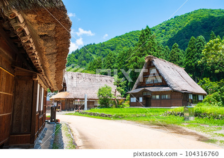 五箇山菅沼合掌造村(夏) 五箇山菅沼合掌造村(夏) 104316760