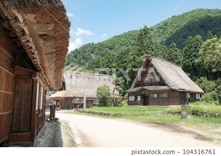 五箇山菅沼合掌造村(夏) 五箇山菅沼合掌造村(夏) 104316761