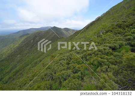 阿波伊山周圍的山脊（北海道、阿波伊山） 104318132