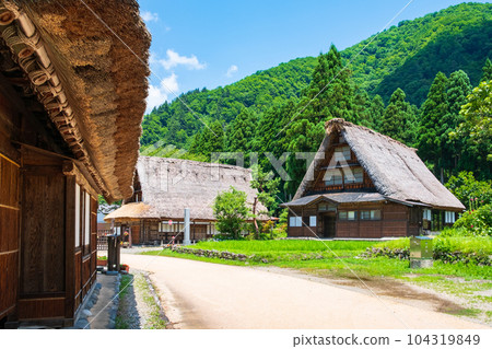 Gokayama Suganuma Gassho-zukuri Village (Summer) Gokayama Suganuma Gassho-zukuri Village (Summer) 104319849