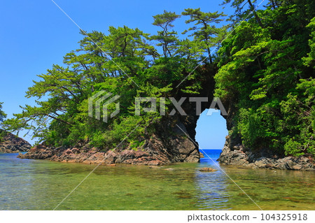 [福井縣] 陽光明媚的名行洞（城山公園） 104325918