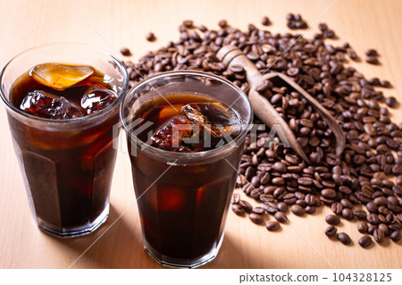 Iced coffee and coffee beans Iced coffee and coffee beans 104328125