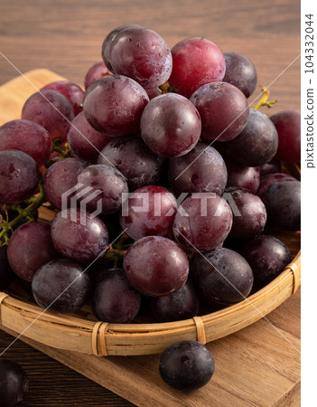 Grape fruit fresh ぶどう 104332044