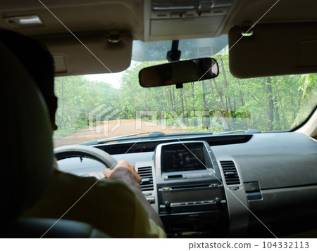 Cambodia Travel by car to Koh Kay ruins 104332113
