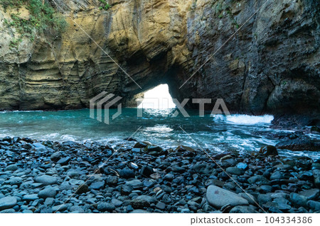 Scenery seen from inside Ryugu Cave 3 Shimoda City, Shizuoka Prefecture 104334386