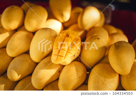 Mangos at the street market 104334503