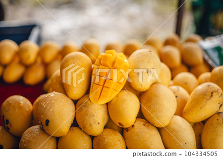 Mangos at the street market 104334505