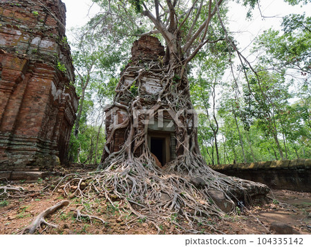 Cambodia Prasat Pram Koh Kay ruins Koh Kay ruins 104335142