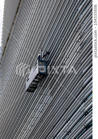 High-rise building window cleaning gondola High-rise building window cleaning gondola 104335606