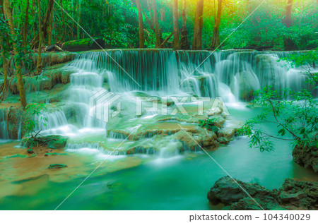Beautiful Huai Mae Khamin Waterfall, ( Tier 6  DONG PEE SIA ) 104340029