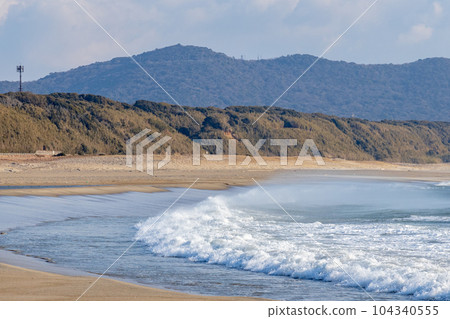 Waves seen at Pacific Long Beach [Aichi Prefecture] 104340555