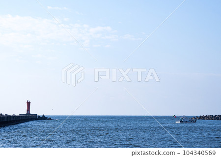 Akabane Port East Breakwater Lighthouse and Sea [Aichi Prefecture] 104340569