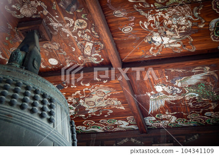 Ceiling painting of celestial maidens painted on the bell tower of Hokwang Temple, "National Ankang" Ceiling painting of celestial maidens painted on the bell tower of Hokwang Temple, "National Ankang" 104341109