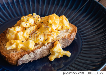 egg sandwich. Bread topped with egg salad. 104351127