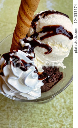 Othello ice cream at a restaurant 104355374